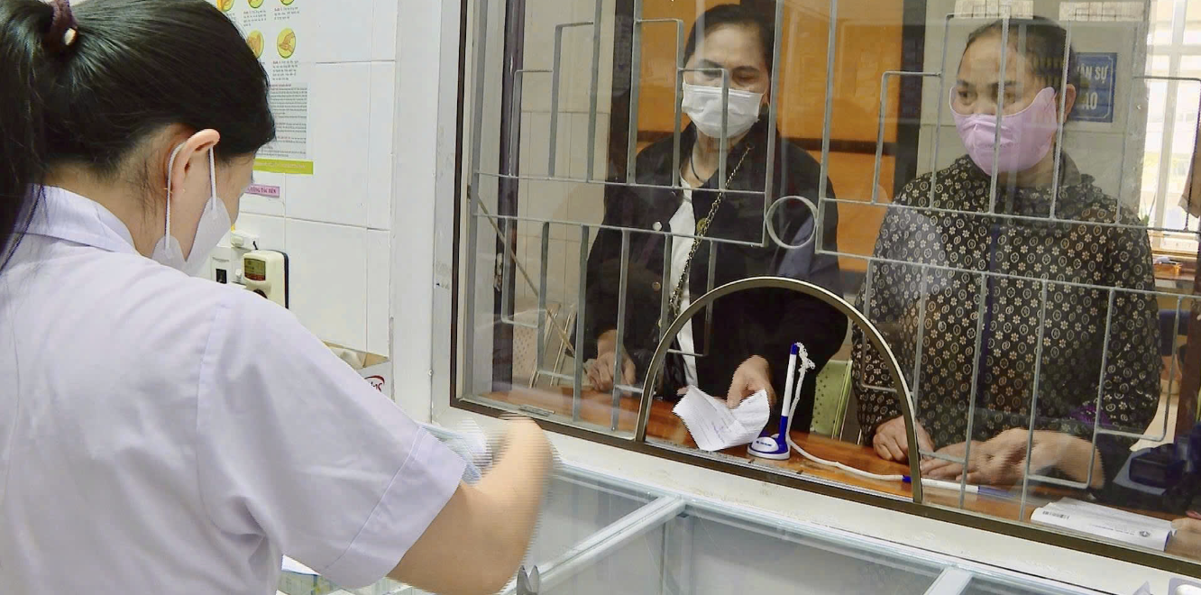 Thuốc bảo hiểm y tế sắp về trạm y tế xã, người bệnh giảm cảnh đi lại xa